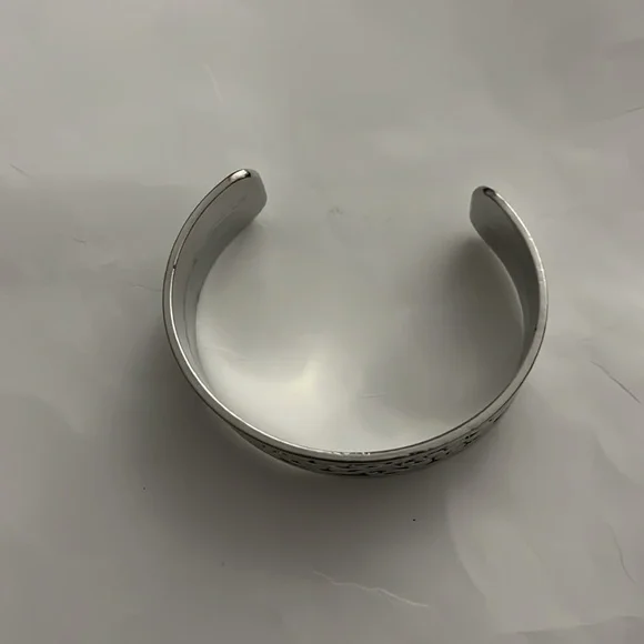 Read The VINE Print! Silver Bracelet. - Picture 5 of 5